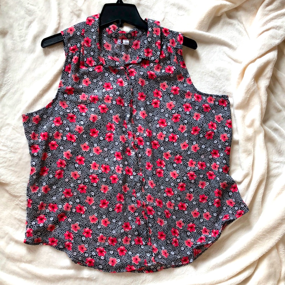Adorable floral sleeveless camisole